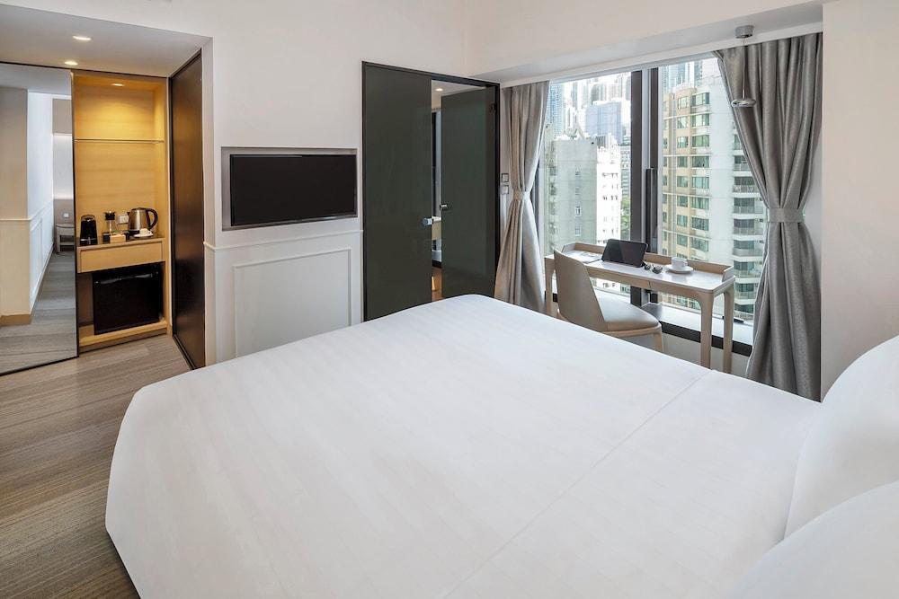 Y Hotel Hong Kong Room Type - Deluxe Room, 1 Queen Bed, City View