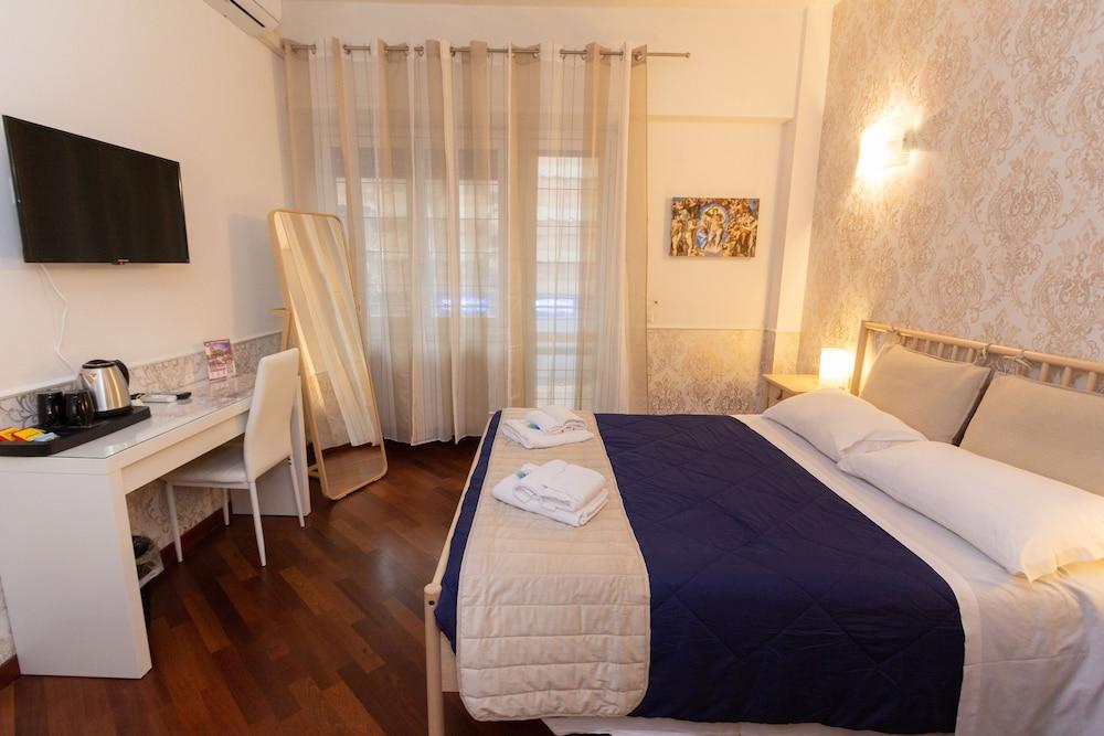 Aurelio Deluxe Rooms Room Type - Deluxe Room