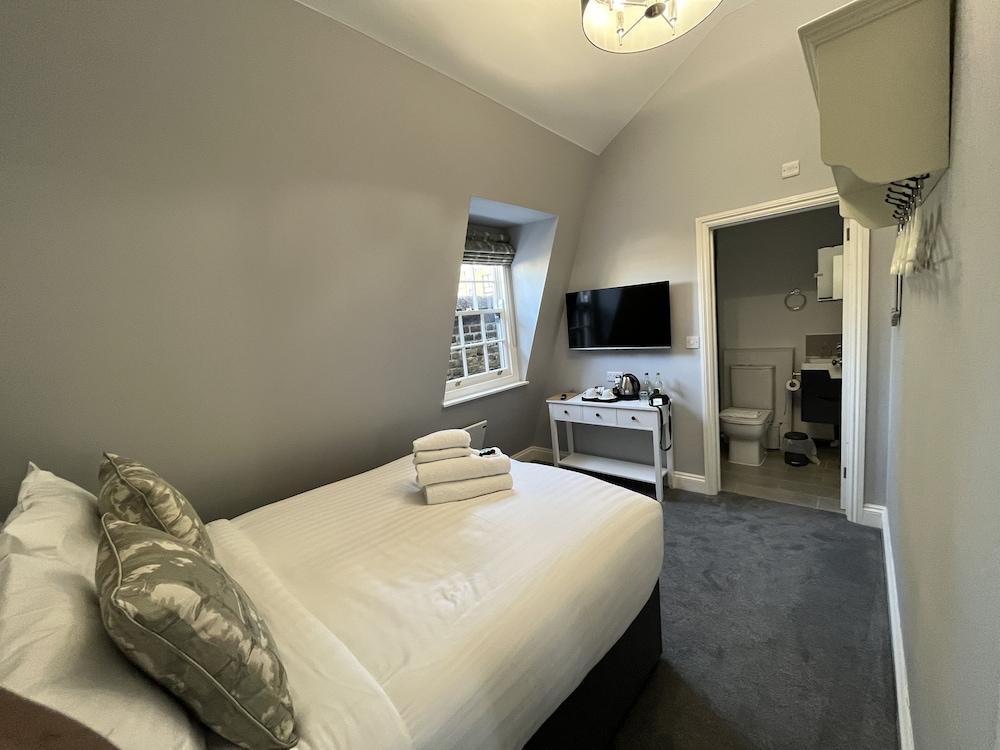 Dockers Inn Room Type - Deluxe Double Room, 1 Double Bed