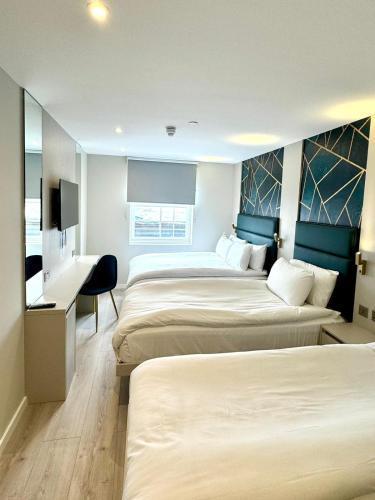 Victoria Studios Room Type - Economy Quadruple Room Victoria Studios Room Type - Economy Quadruple Room