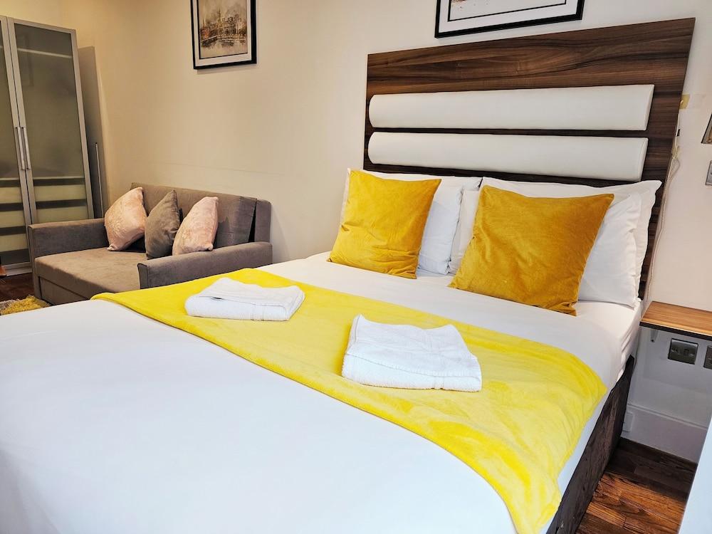 City Prime Camden Room Type - Studio with Garden View