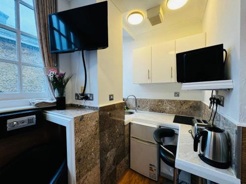Berkley Apartments Room Type - Economy Double Room