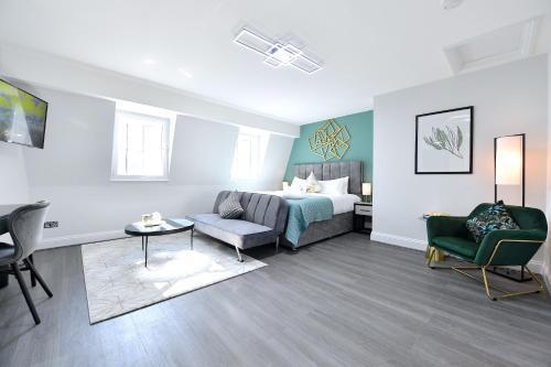 Waterloo Hub Residences Room Type - Four-Bedroom House Waterloo Hub Residences Room Type - Four-Bedroom House