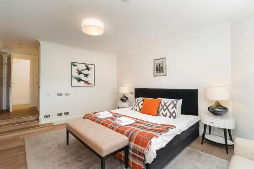 ' Luxury & Spacious AirConditioned 4 Bed 4 Bath Apartment ' - Tap to explore photos