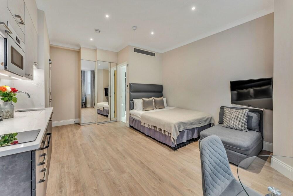 Cleveland Residences Chelsea Room Type - Garden View Deluxe Studio Suite