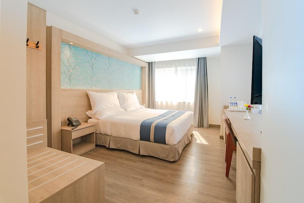 Mila Hotel Pvt. Ltd. Room Type - Deluxe King Room