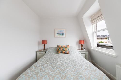 Charming flat with balcony in Pimlico - Tap to explore photos