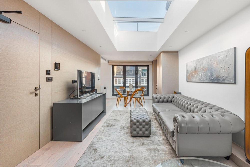 Maddox Street - 3 bed - Tap to explore photos