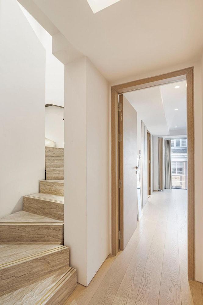 Maddox Street - 3 bed - Tap to explore photos