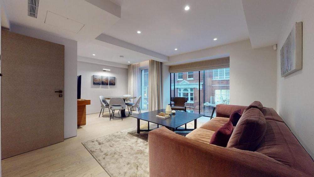 Maddox Street - 1 bed - Tap to explore photos