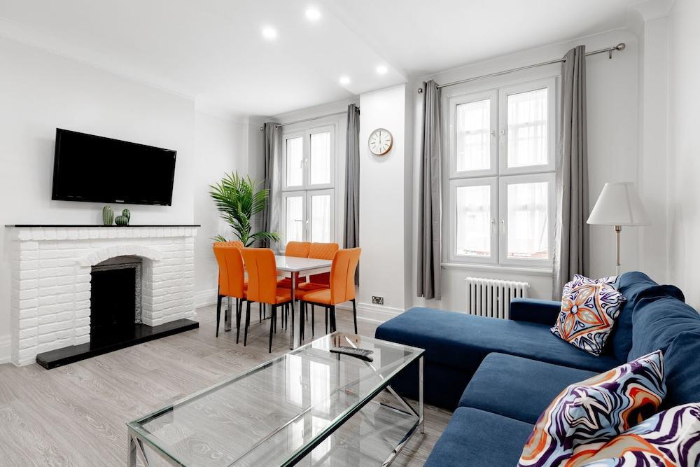 Marble Arch Apartments Room Type - Deluxe Apartment, Ensuite, City View Marble Arch Apartments Room Type - Deluxe Apartment, Ensuite, City View