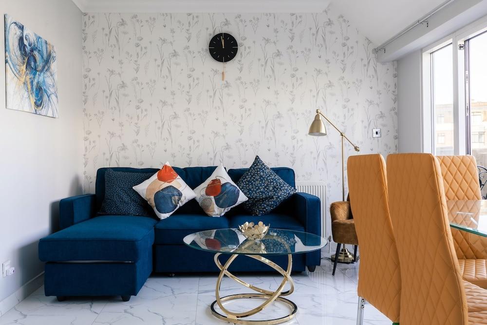 Marble Arch Apartments Room Type - Apartment, Ensuite, City View (in Marble Arch)