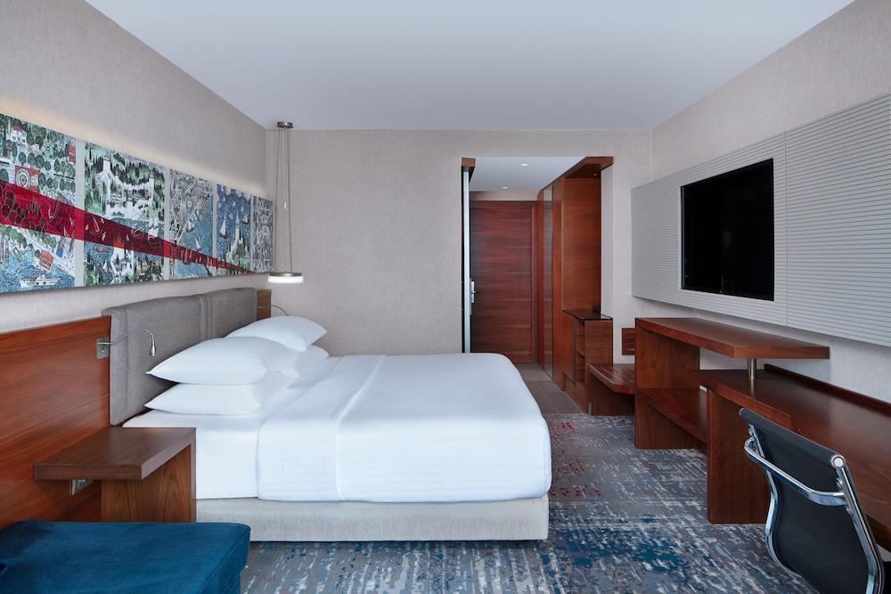 Delta Hotels By Marriott Istanbul Levent Room Type - Deluxe Room, 1 King Bed, City View