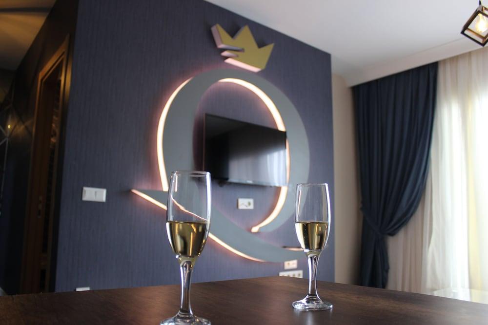Quars Suite Room Type - Comfort Apartment, 1 Bedroom