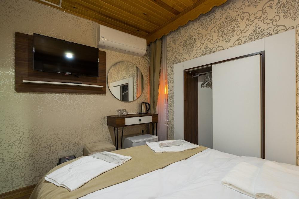 Candy Boutique Room Type - Economy Room