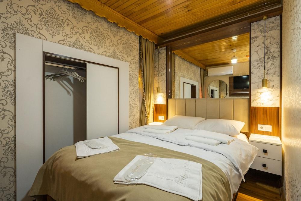 Candy Boutique - Tap to explore photos
