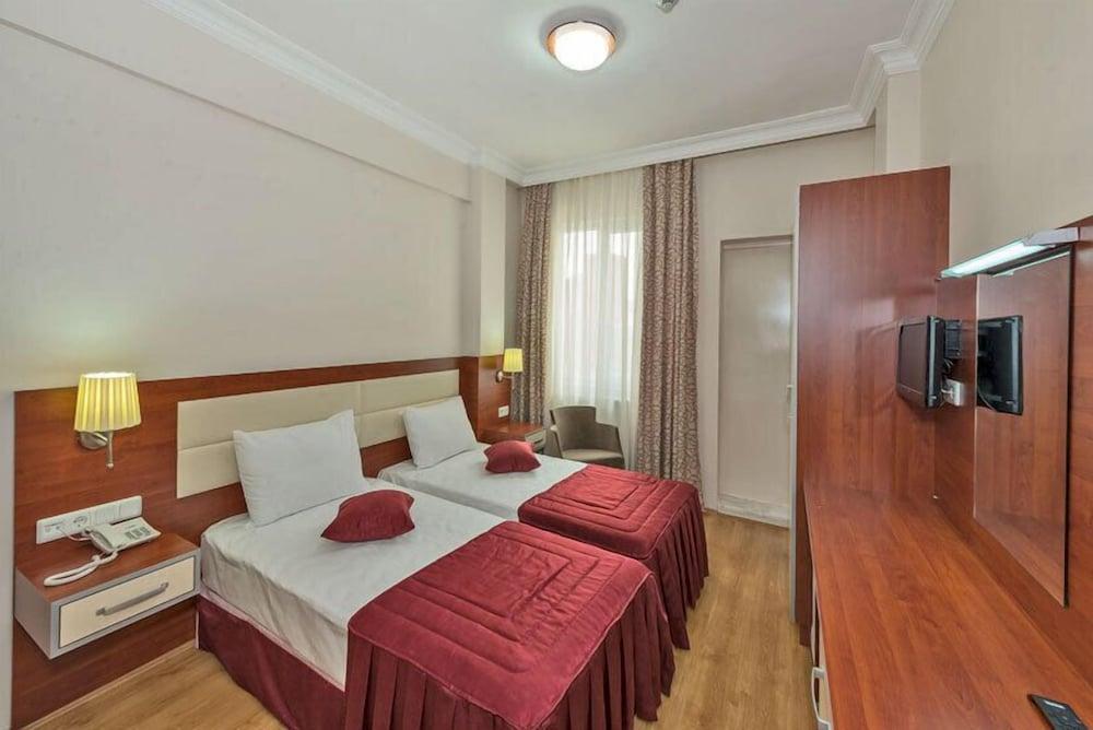 La Garden Hotel Room Type - Double or Twin Room
