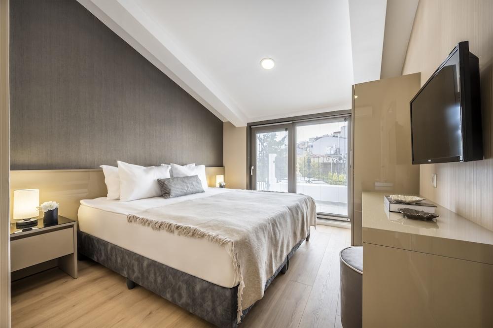 Çırağan Apart Bosphorus Room Type - Queen Terrace Penthouse