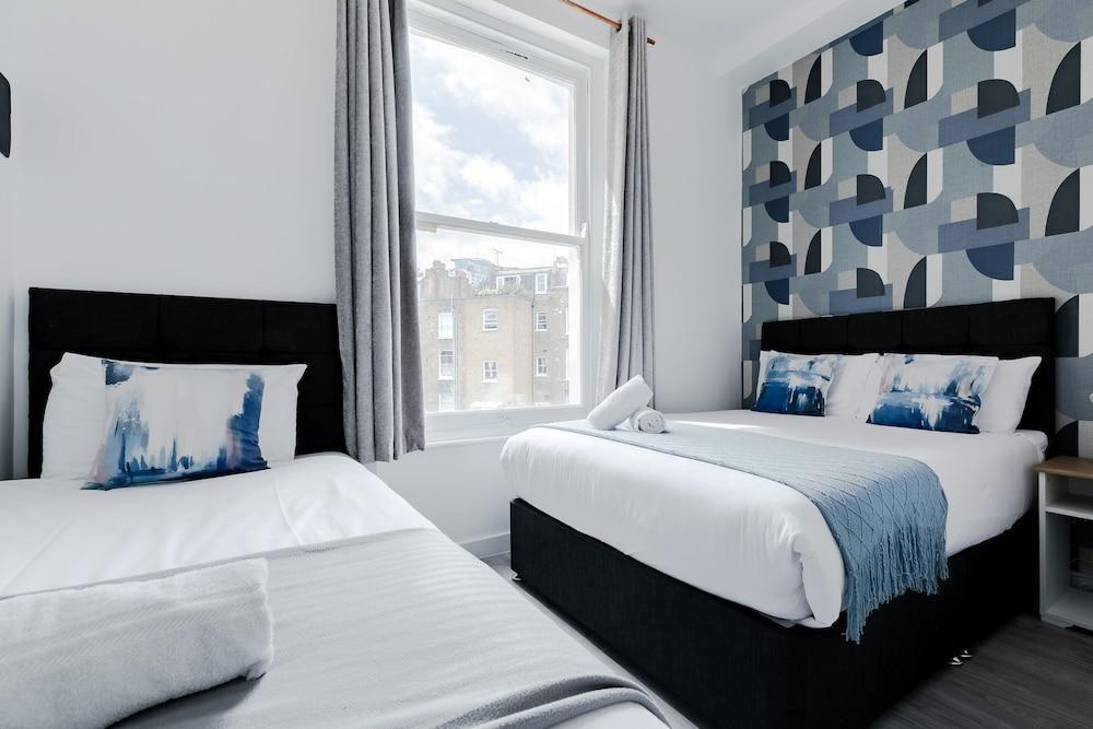 Wembar Hotel Room Type - Standard Triple Room, Ensuite