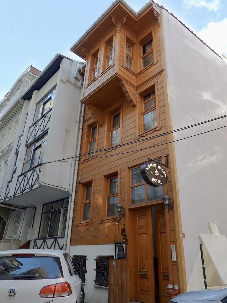 Konak Macka Suites - Tap to explore photos