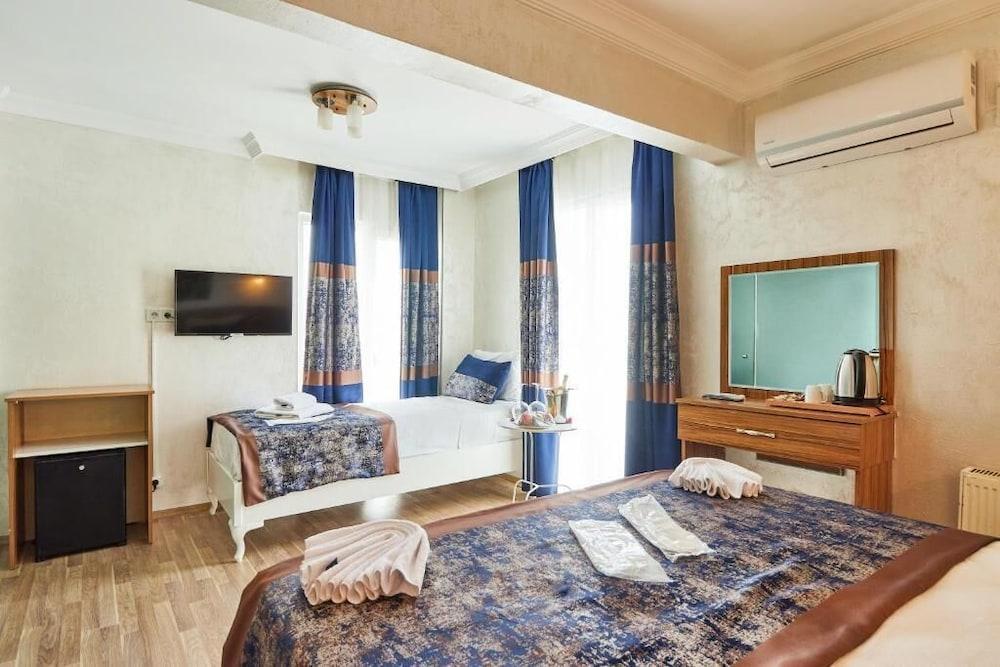 Armar Hotel Room Type - Standard Triple Room