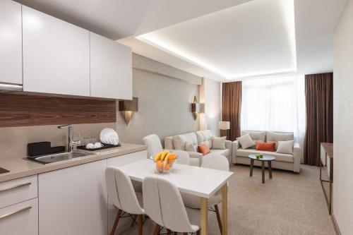 Sherry Suites Karaköy Room Type - Two-Bedroom Apartment Sherry Suites Karaköy Room Type - Two-Bedroom Apartment