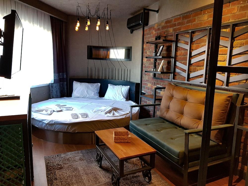 Mansion Gorki Room Type - Superior Studio