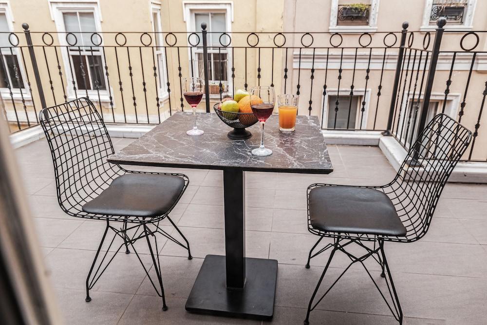 Galata Door Otel Room Type - Superior Quadruple Room, Terrace Galata Door Otel Room Type - Superior Quadruple Room, Terrace