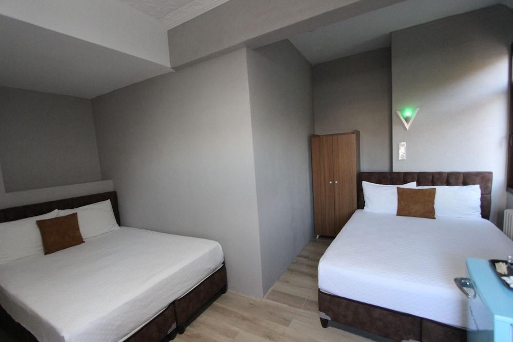 Biter Hotel Room Type - Economy Twin Room, 2 Twin Beds