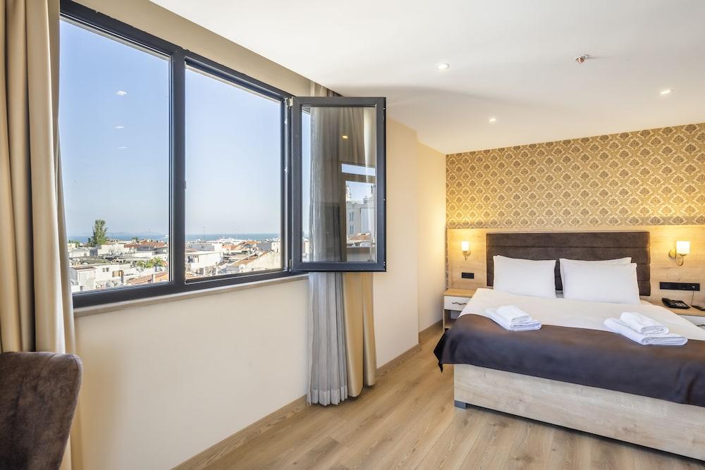 Emin Palace Room Type - Deluxe Studio Suite