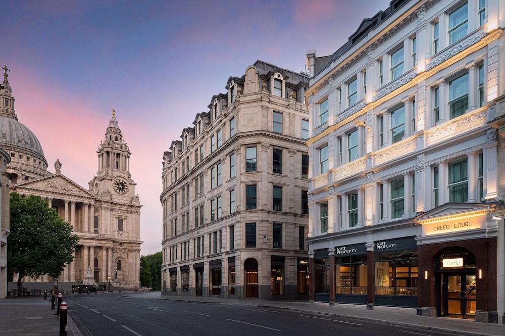 Lost Property St. Paul'S London, Curio Collection By Hilton - Tap to explore photos