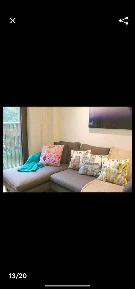 Luxury 1Bed City Apartment River Thames - Tap to explore photos