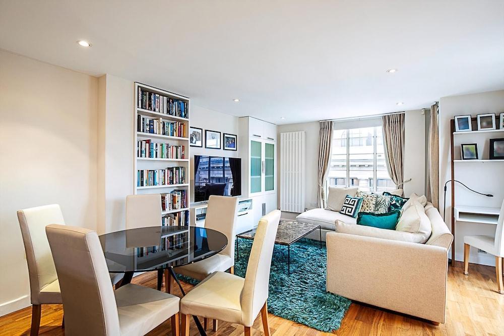 Luxury and Modern Bayswater Apartment - Tap to explore photos