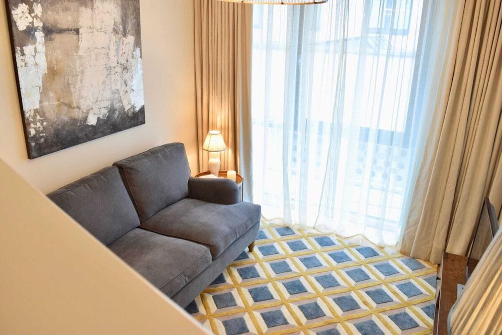 Stylish, Luxury Near Shoreditch High Street - Tap to explore photos