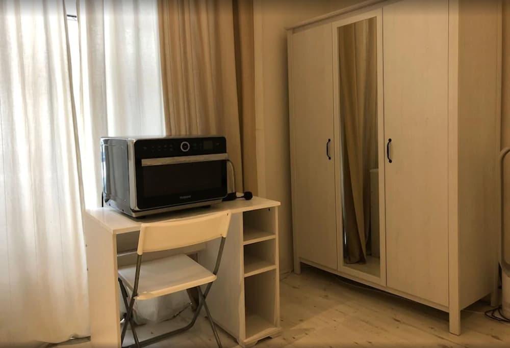 Cosy Studio Flat in Central London - Tap to explore photos