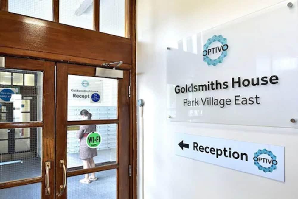Goldsmiths House - Campus Accommodation - Caters to Women - Tap to explore photos