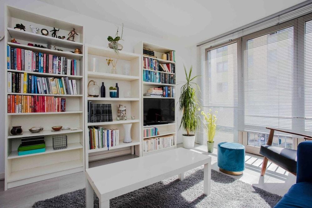 Cosy & Comfortable 2 Bedroom in Hackney Shoreditch - Tap to explore photos