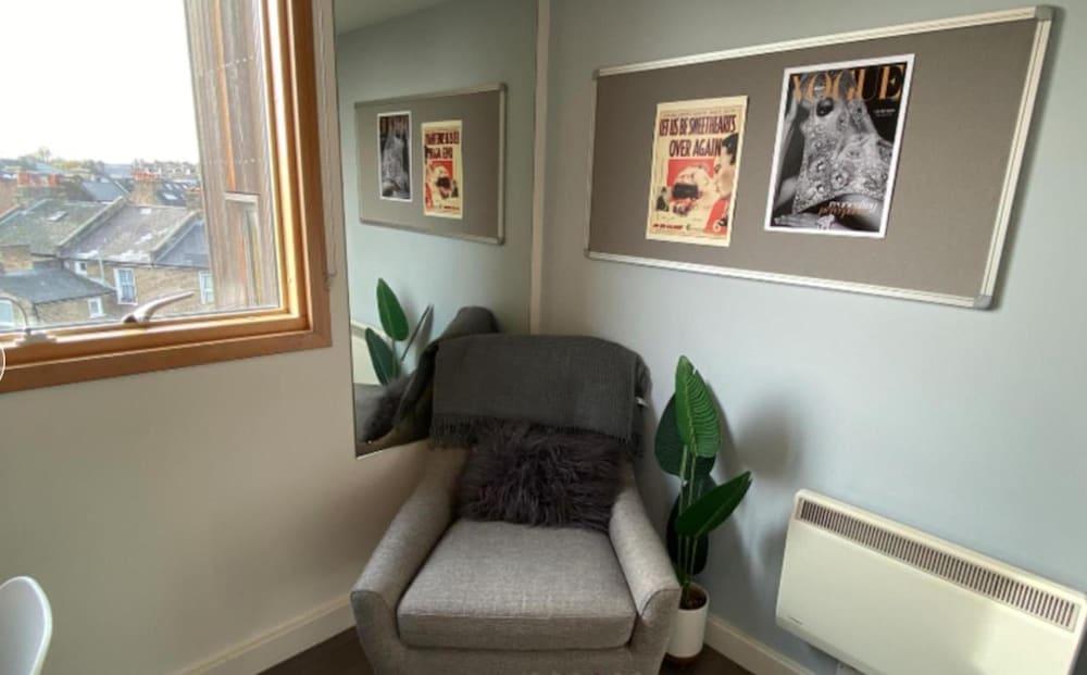 En Suite Rooms STUDENTS ONLY - NEWINGTON - Tap to explore photos