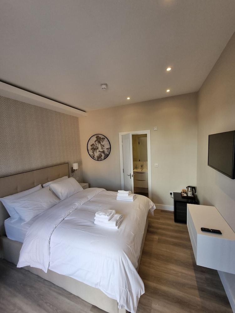 Hotel CG London Room Type - Premium Double Room