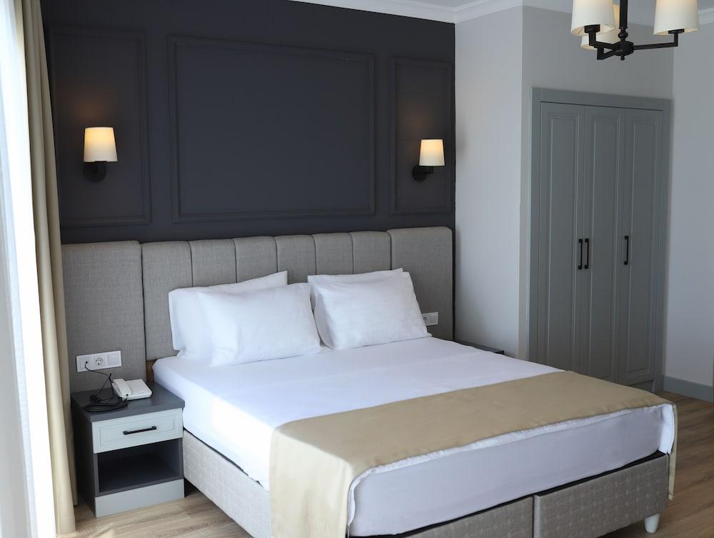 Fontana Verde Room Type - Classic Studio