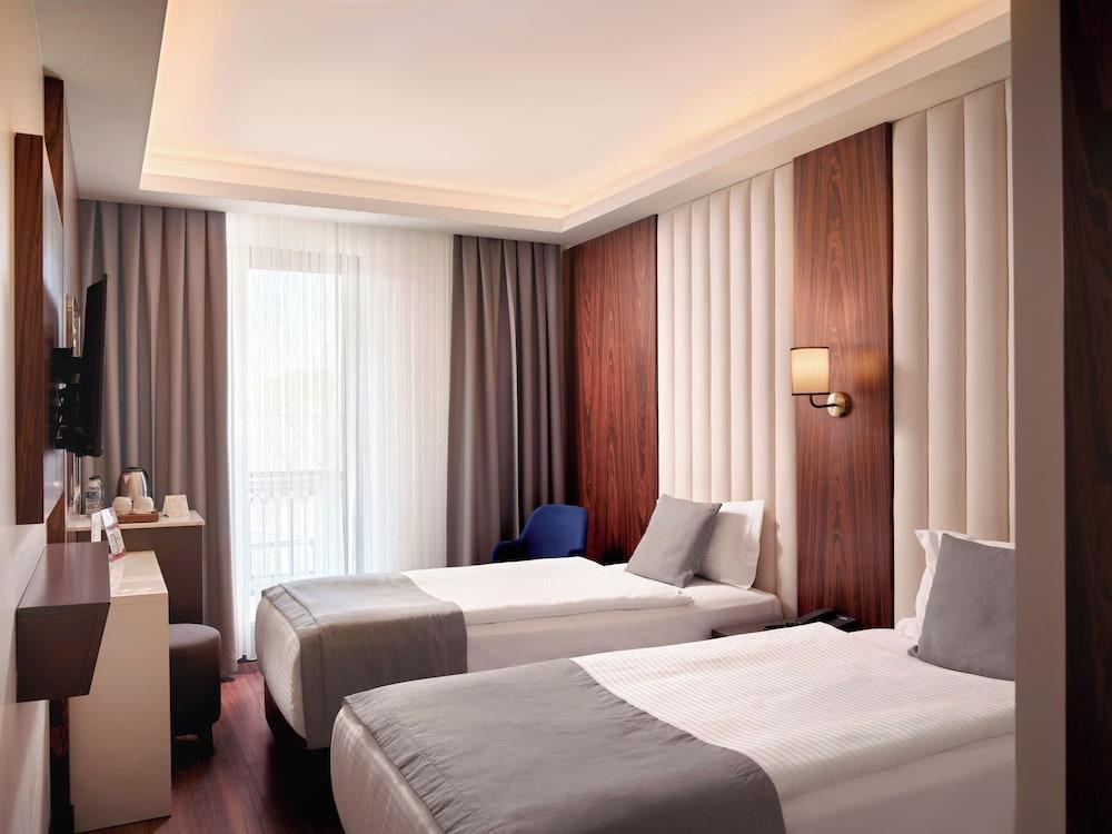 Shining Star Hotel Room Type - Business Twin Room