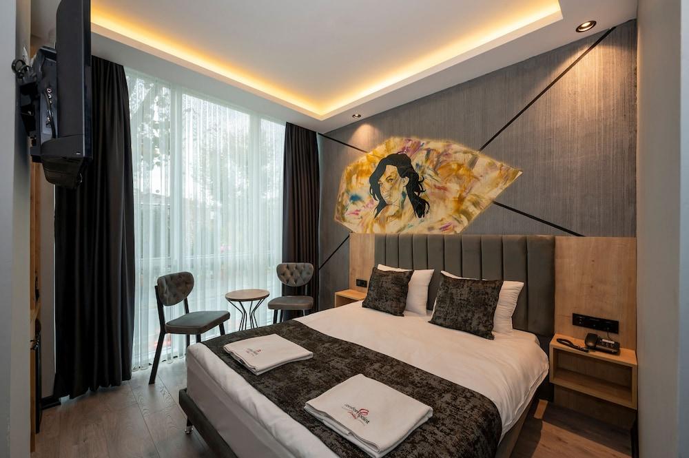 Comfort Point Room Type - Deluxe Double Room