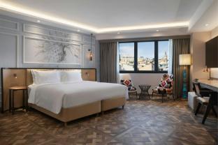 Burdock Hotel Istanbul, Autograph Collection - Tap to explore photos