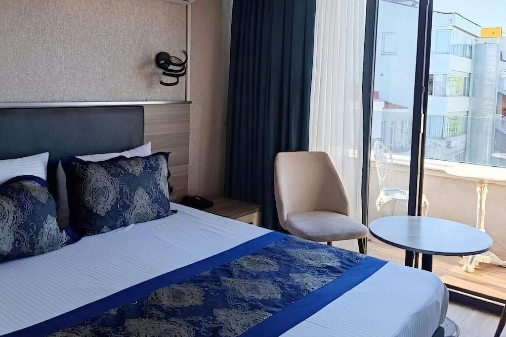 Restwon Suit Hotel Room Type - Comfort Double Room
