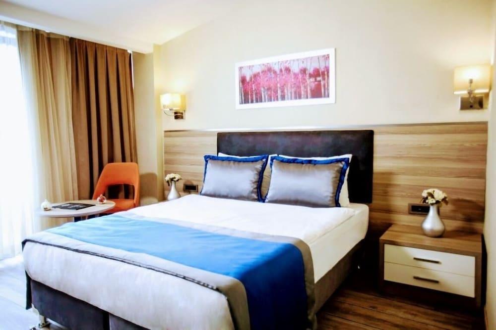 Restwon Suit Hotel Room Type - Standard Double Room