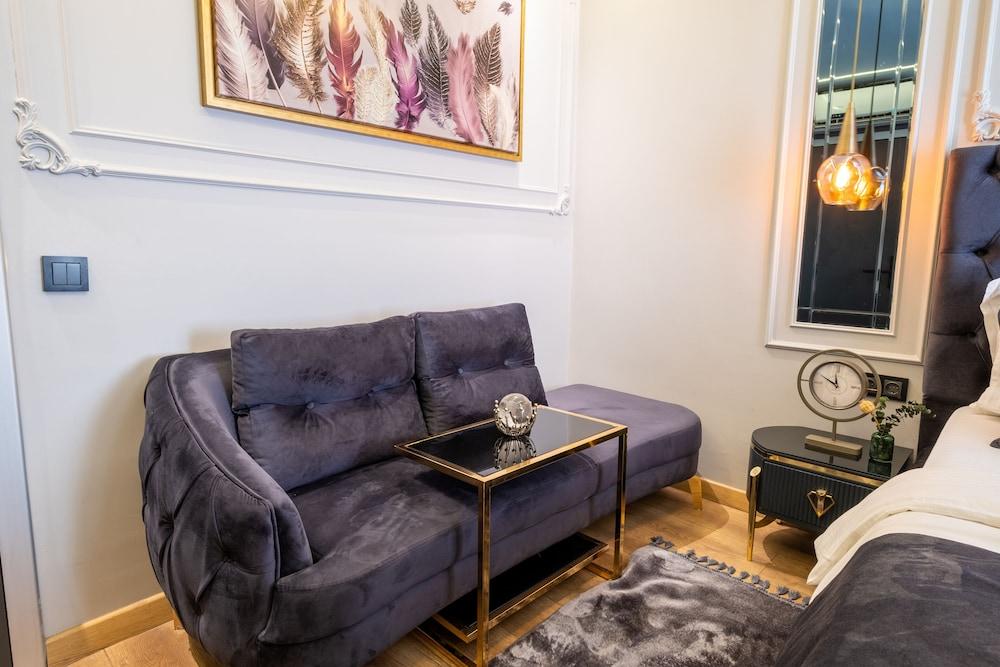 Wind Suit Room Type - Comfort Studio Suite, 1 Double Bed Wind Suit Room Type - Comfort Studio Suite, 1 Double Bed