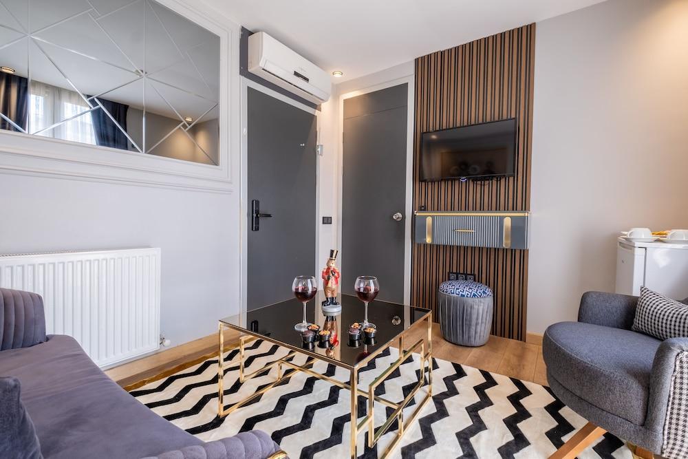 Wind Suit Room Type - Family Condo