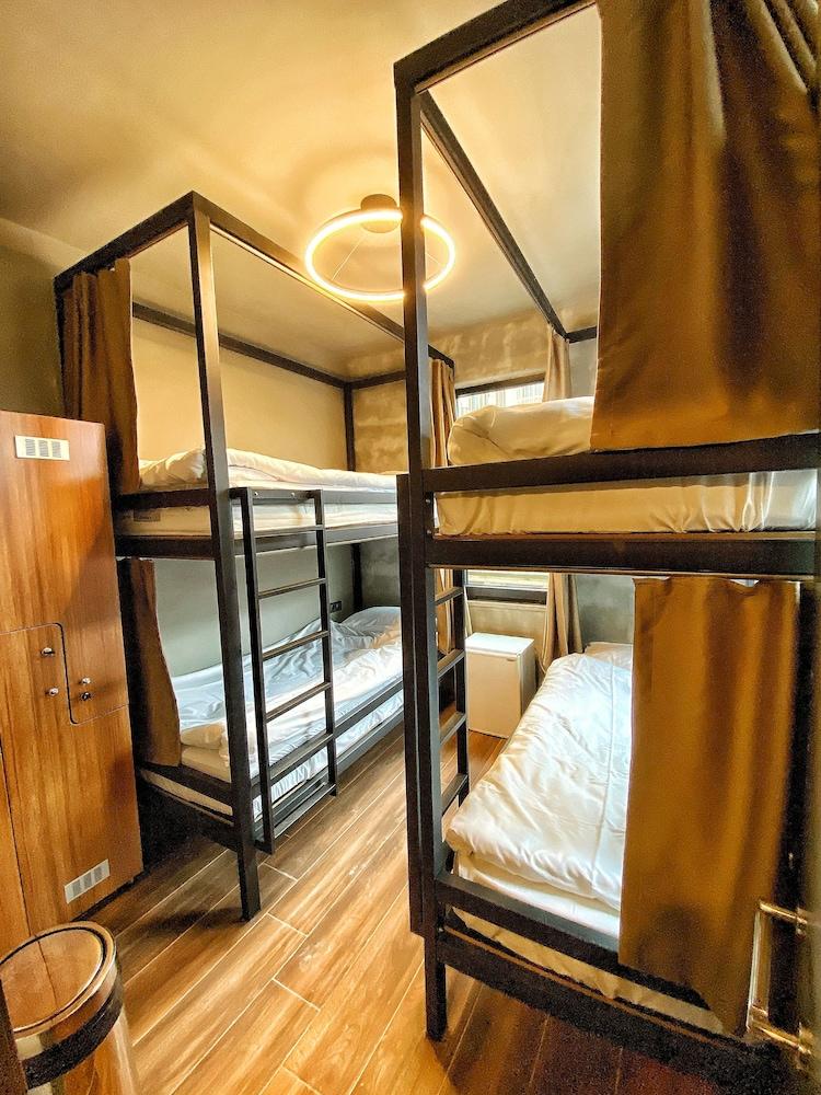 Nomad Hostel Karakoy Room Type - Female Dorm