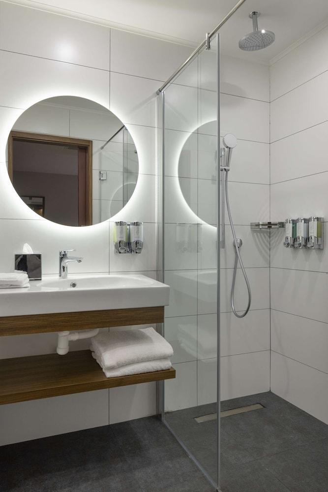 Hampton By Hilton Istanbul Arnavutkoy - Tap to explore photos