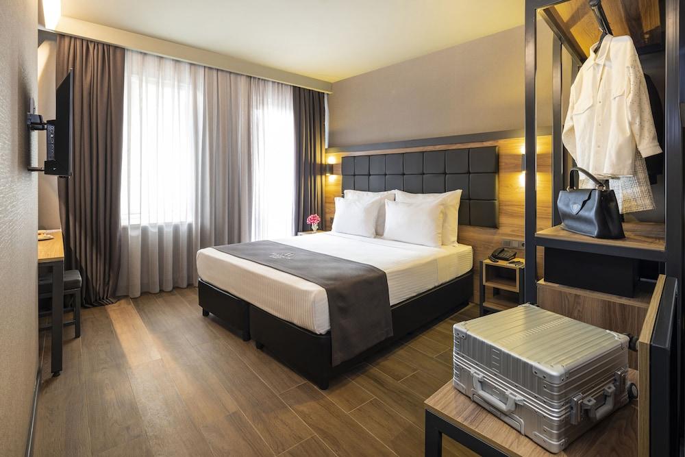 Marius Hotel Room Type - Superior Double or Twin Room Marius Hotel Room Type - Superior Double or Twin Room